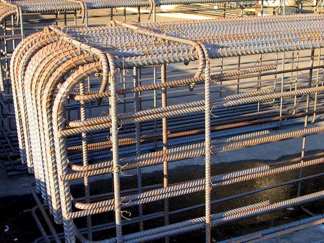 Reinforcement bar structure